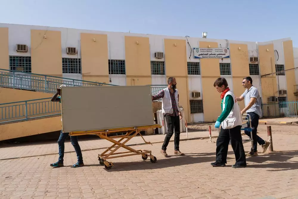 Violence forces MSF to suspend activities at key Khartoum hospital