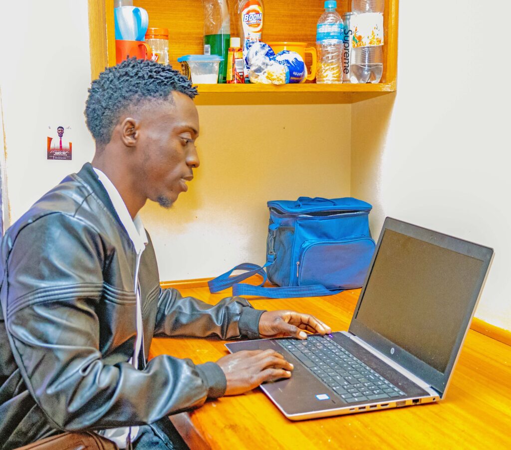 Relief as Africa University commissions new 250-kilowatt solar power plant